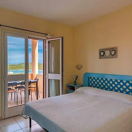 Fantastico Baia De Bahas One Bedroom Four Sleeps Child Num0884