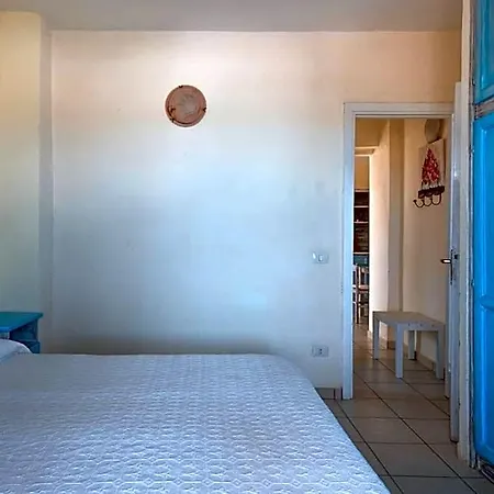Fantastico Baia De Bahas One Bedroom Four Sleeps Child Num0884 2* Marinella (Sardinia)